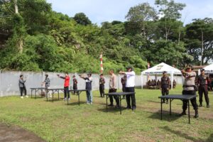 Sinergitas Polri dan Insa Pers, Polres Kepahiang Gelar Lomba Menembak Bersam Awak media