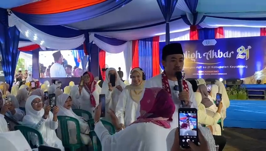 Ustaz Syam Berikan Siraman Rohani Kepada Ribuan Masyarakat Kepahiang