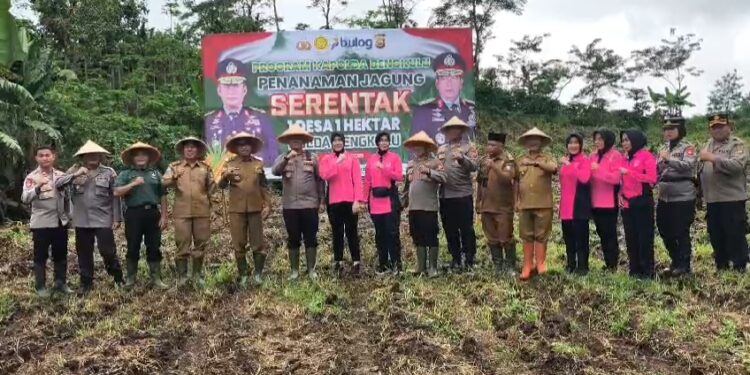 Bersam Polres, Wabup Kepahiang Yang Baru Dilantik Tancap Gas Dukung Pemerintah Pusat 1 Bersam Polres, Wabup Kepahiang Yang Baru Dilantik Tancap Gas Dukung Pemerintah Pusat