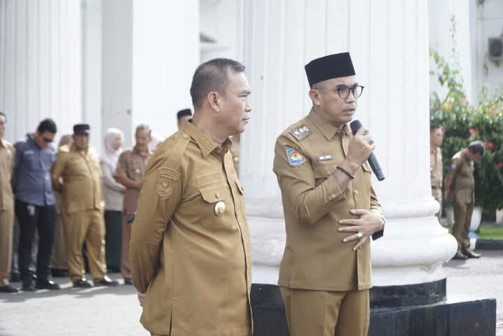 Pimpin Apel Bersama Pasca Pelantikan, Bupati Kepahiang Minta ASN Tingkatkan Disiplin Kerja 3 FB IMG 1741106115483