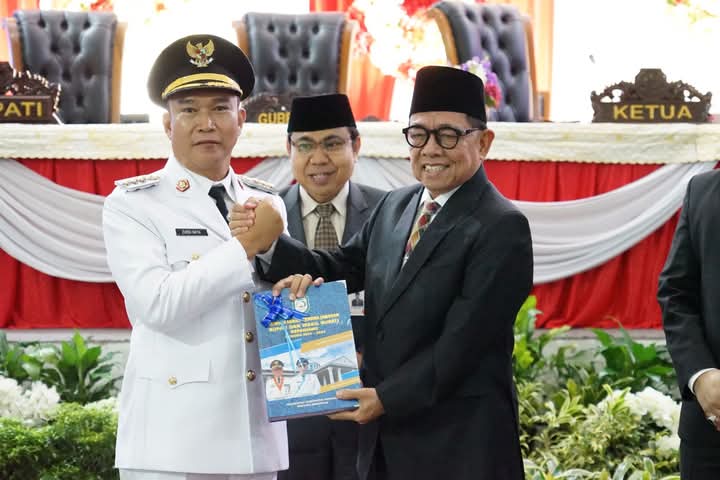 Serah Terima Jabatan Bupati dan Wakil Bupati Kepahiang 2 FB IMG 1741106537657