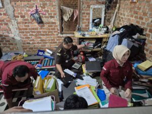 Kejari Kepahiang Geleda Kantor Desa besrta 3 Rumah Pribadi Perangkat Desa Air Pesi 2 Kejari Kepahiang Geleda Kantor Desa besrta 3 Rumah Pribadi Perangkat Desa Air Pesi