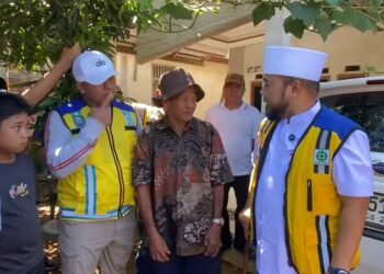 Gubernur Minta Warga Sekayun Hibahkan Sedikit Tanah Untuk Pelebaran Jalan