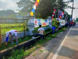 Bersama Wakil Bupati, Plt Sekwan Gelar Kegiatan Jumat Bersi