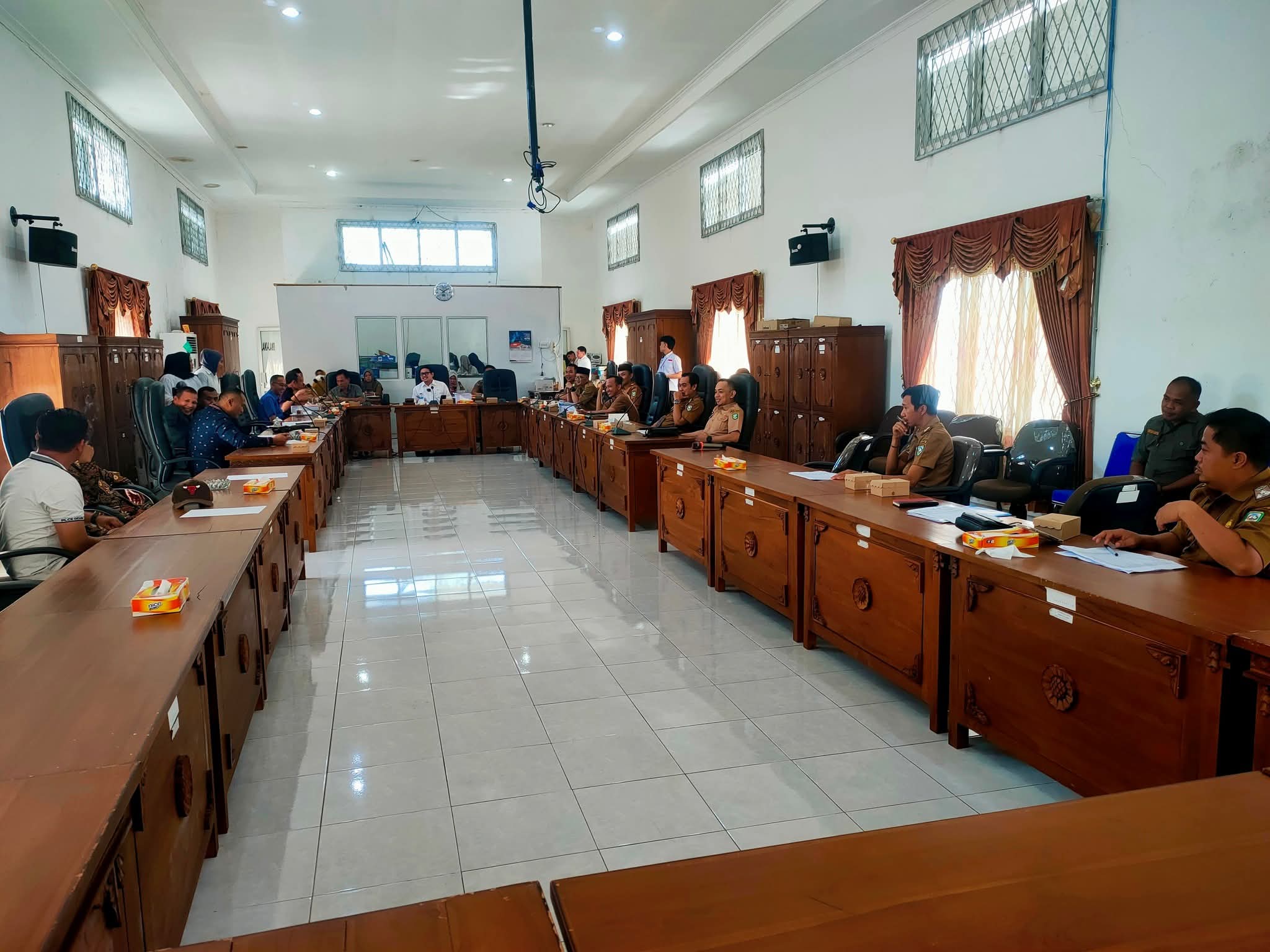 DPRD Rampung Bahas RAPBD-P 2025 2 FB IMG 1754073903774