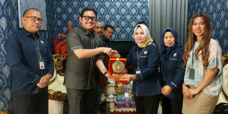 DPRD Kepahiang Terima Audiensi STIHPADA Palembang 1 DPRD Kepahiang Terima Audiensi STIHPADA Palembang