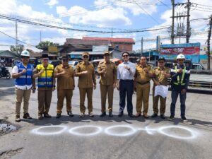 Ketua DPRD Hadiri Titik Nol Jalan Terminal Dan Jalan Pasar Ujung