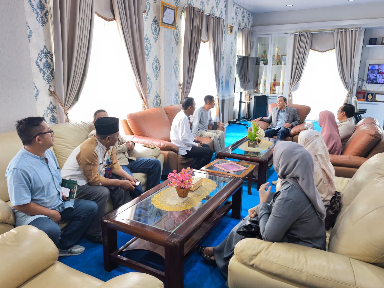 Bupati dan BPJS Ketenagakerjaan Salurkan Santunan Kematian Kepada Ahli Waris Kades Permu 1 IMG 20260306 WA0034