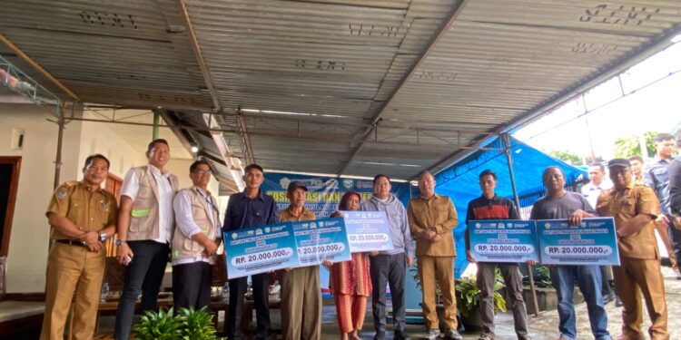 Sultan Salurkan 100 Unit Bedah Rumah di Kepahiang, Total 200 Unit BSPS Tahun 2026