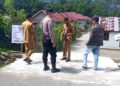 Pastikan Kualitas Bangunan, Pemdes Suka Sari Tinjau Pembangunan Jalan Rabat Beton