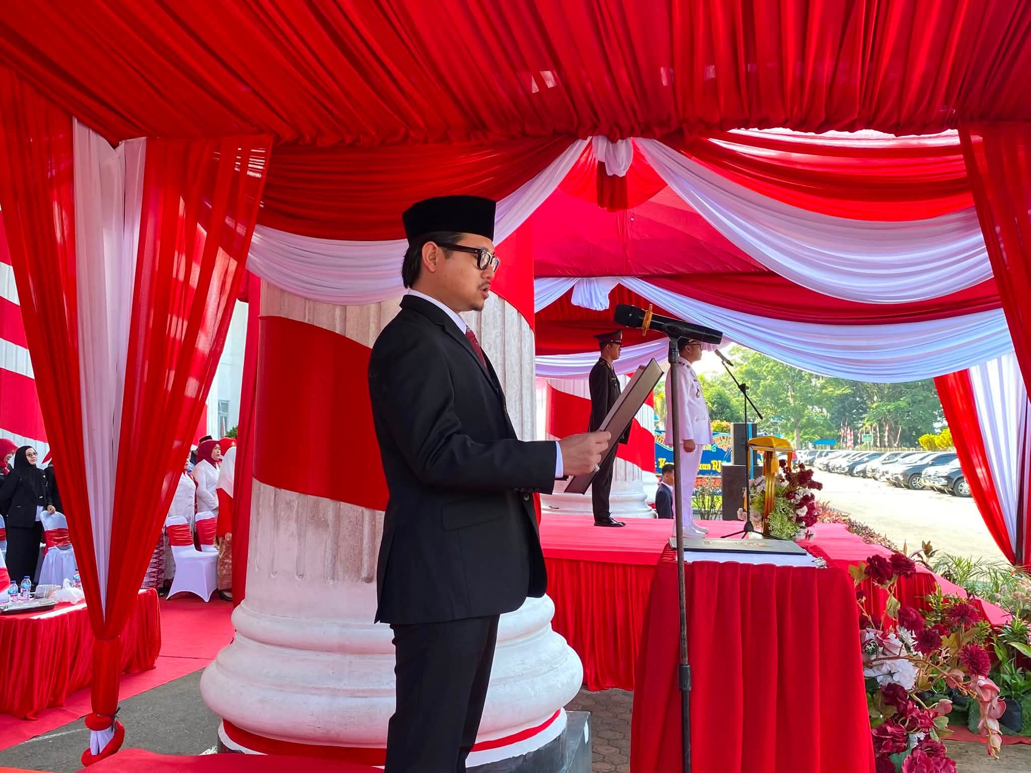 Pimpinan dan Anggota DPRD Kepahiang Ikuti Upacara HUT ke-81 Kemerdekaan RI 2 FB IMG 1786992010327